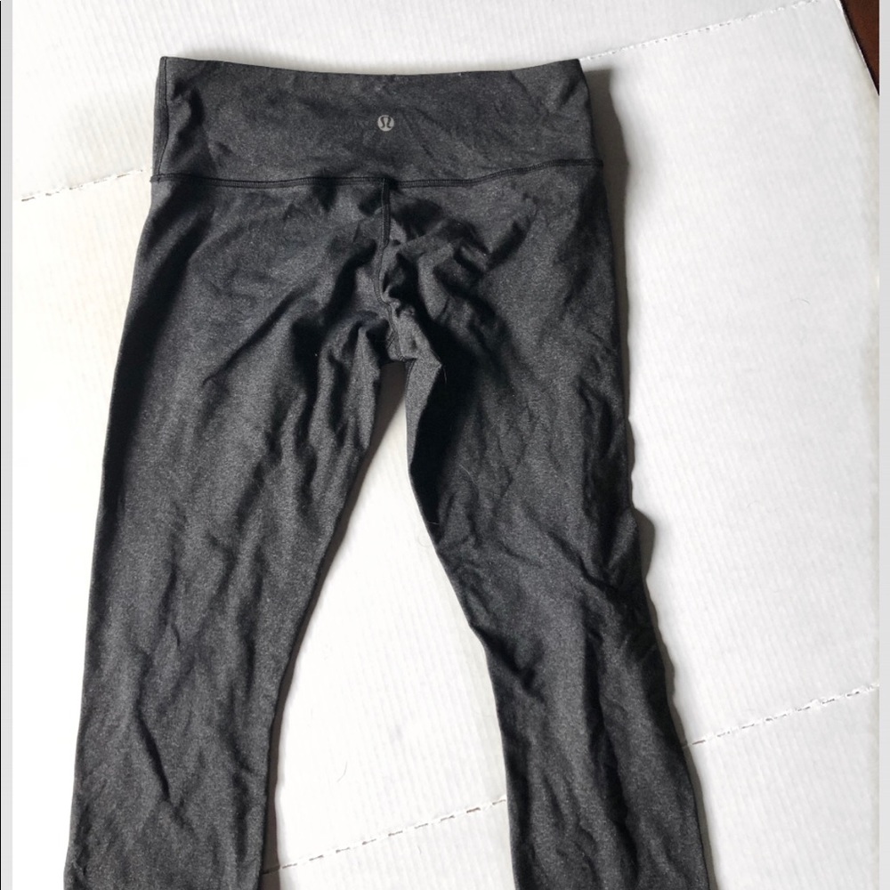 Lululemon cropped leggings